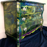 Pour Painted Dresser 30X42