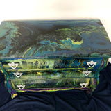 Pour Painted Dresser 30X42